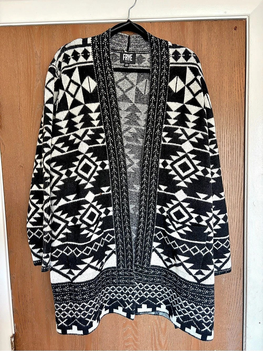 Frye Geometric Aztec Print Open Front Cardigan Black & White XXL